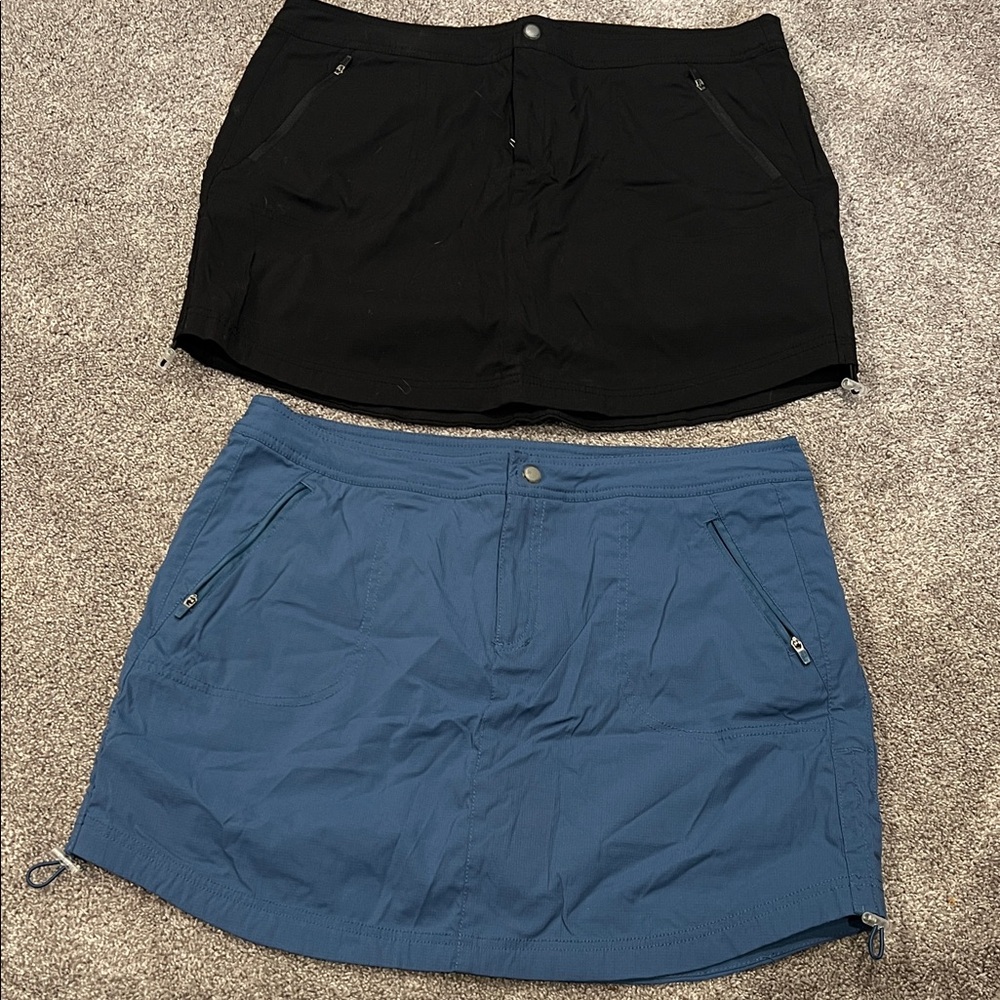 Te Verde Blue & Black Textured Fabric Skort Set